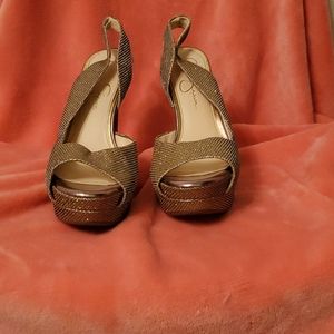 Women's shoes